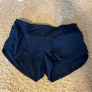Lululemon Low Rise Speed Up 2.5 inch shorts
